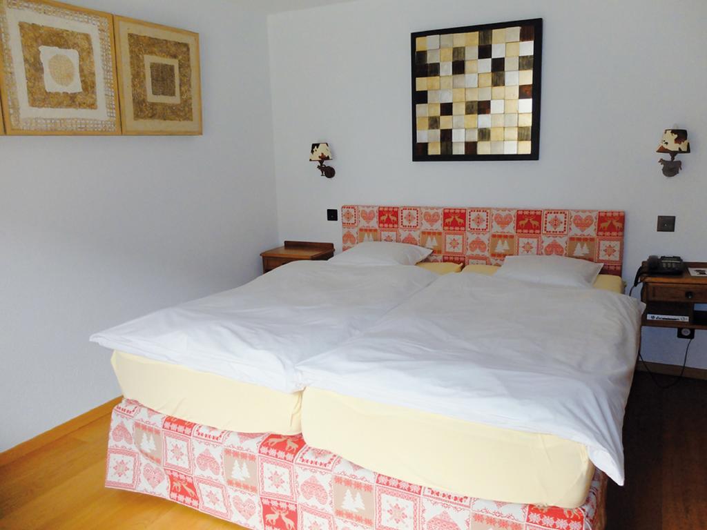 Hostellerie De L'Ardeve Овронна Экстерьер фото